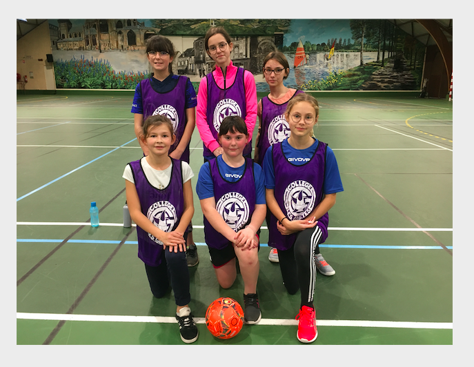 Les benjamines se qualifient pour le futsal départemental :) !