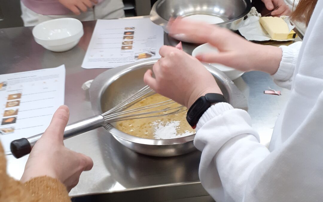 Atelier « Cuisinons ensemble » au collège des Garettes