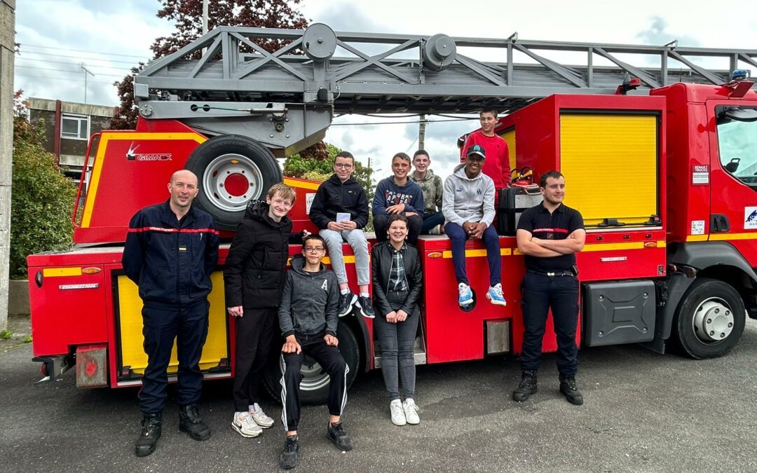 Visite de la caserne des pompiers par nos élèves ULIS